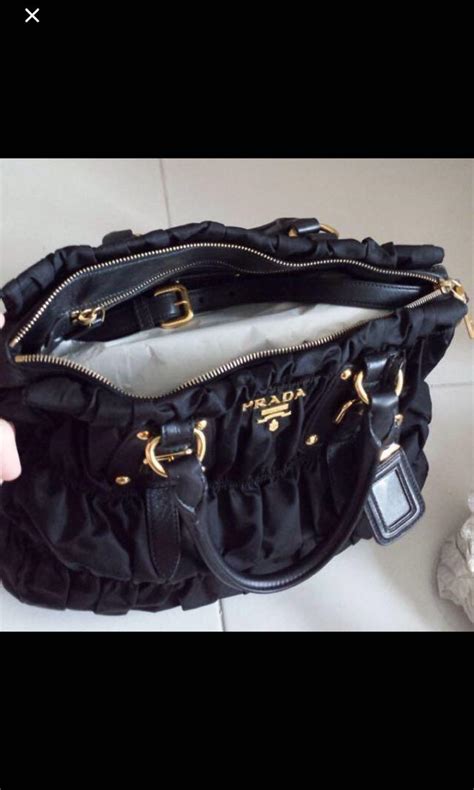 Prada tessuto Gaufre BN1336 Nero (Authentic) 